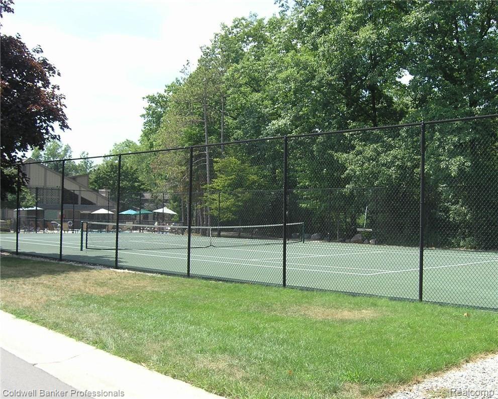 1884 Christy Court Rochester, MI 48309 - Photo 28 of 29 Tennis Courts