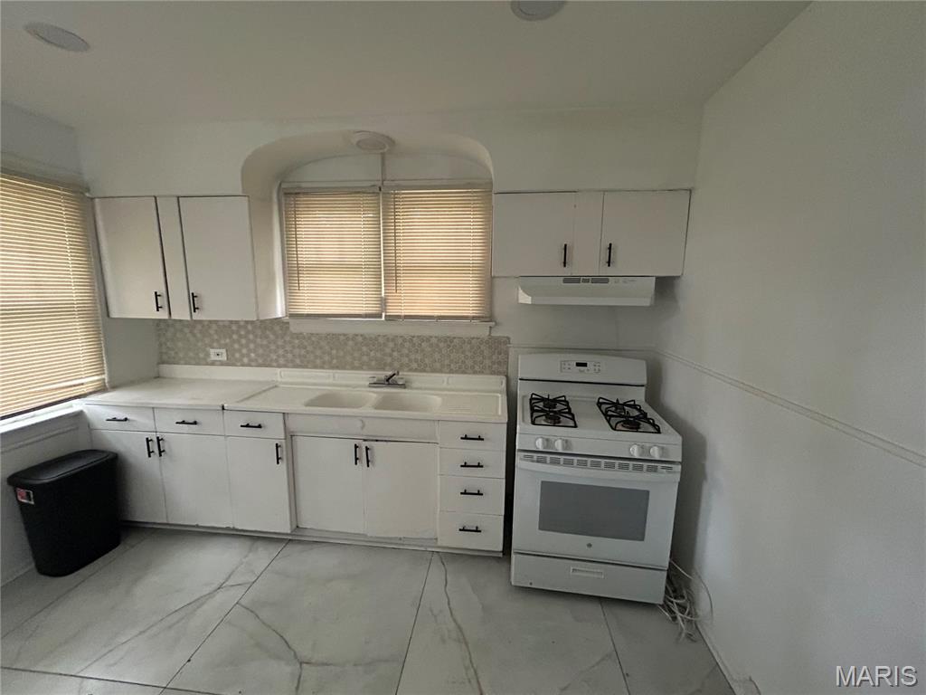 8937 Edna Street St. Louis, MO 63147 - Photo 4 of 9