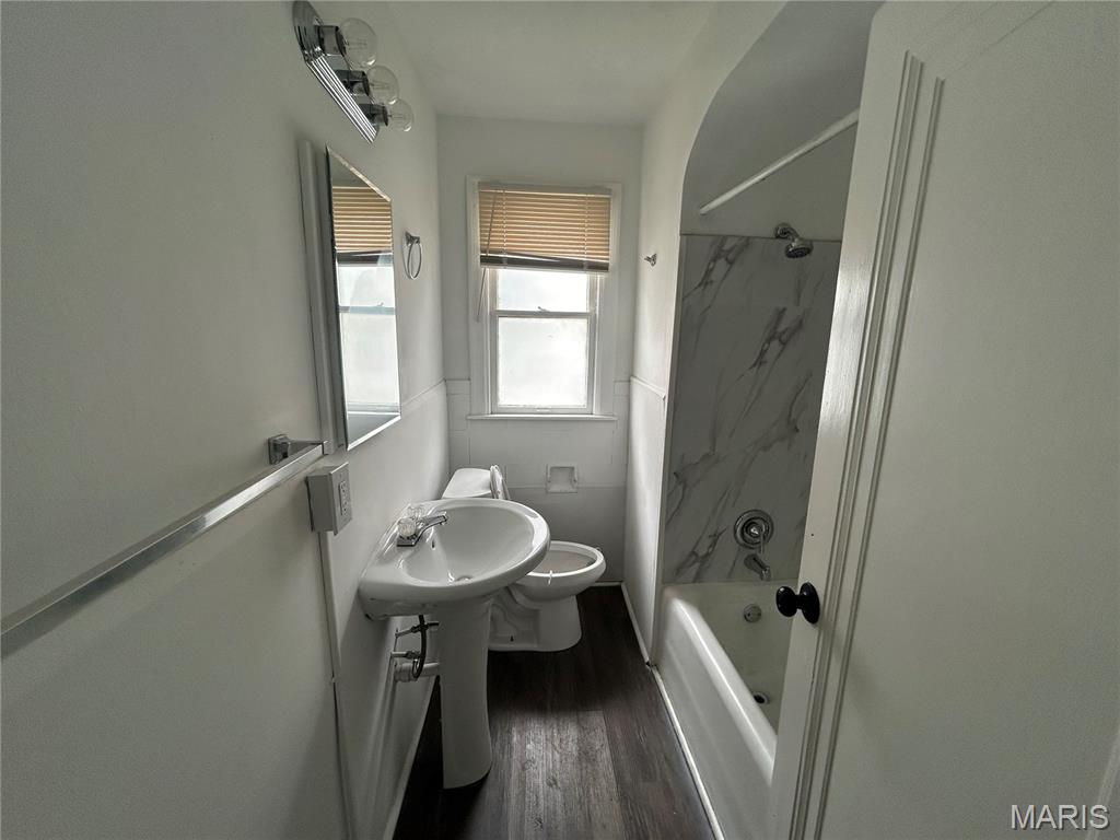 8937 Edna Street St. Louis, MO 63147 - Photo 7 of 9