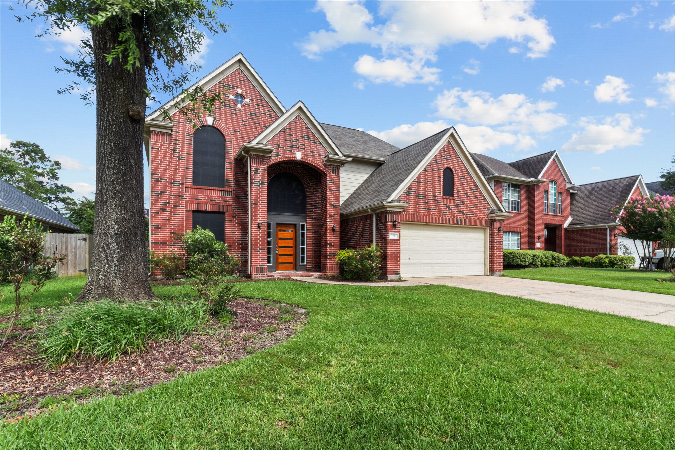 127 St Finans Way Houston, TX 77015 - Photo 2 of 25