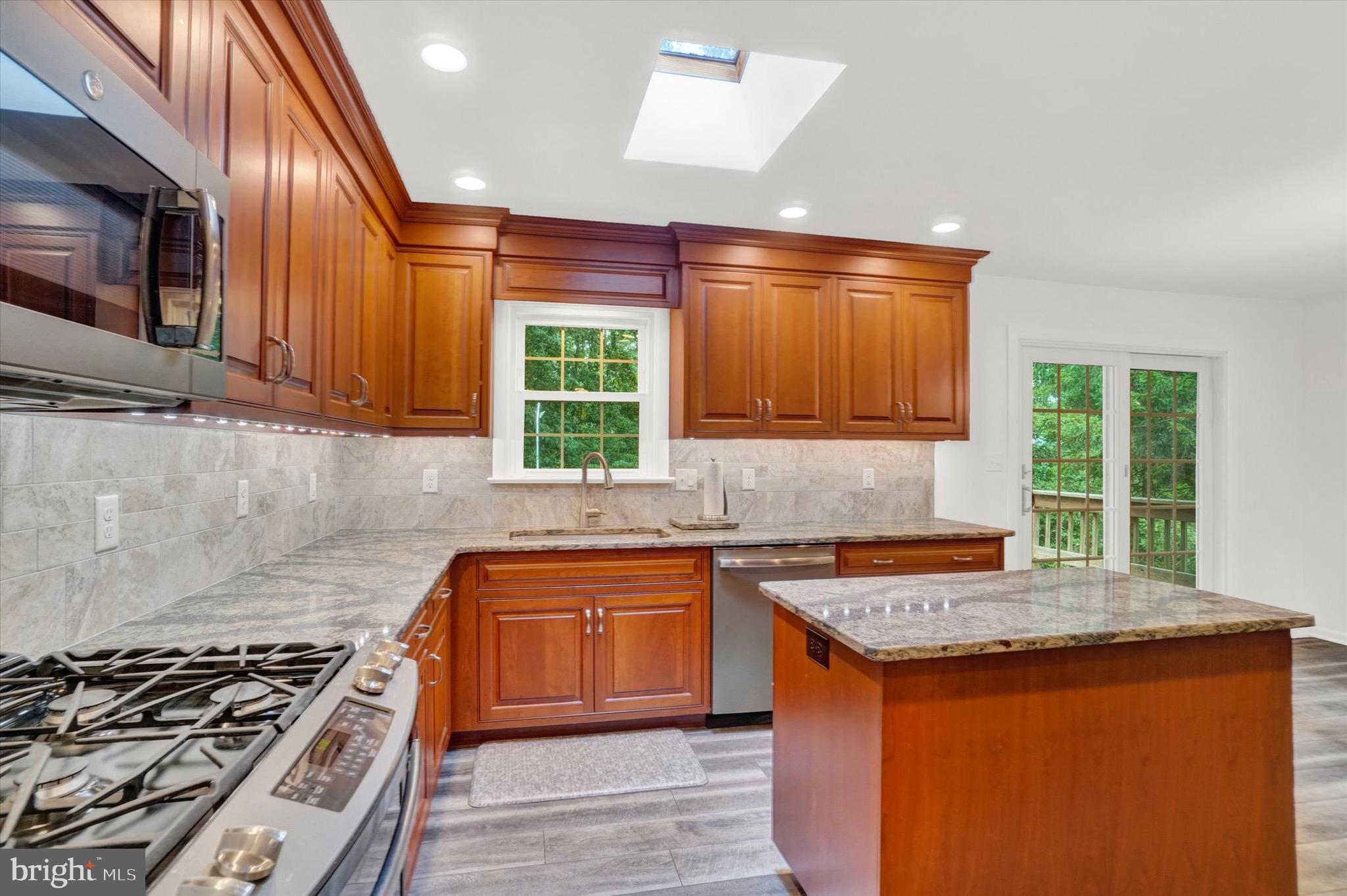233 Reynolds Mill Road York, PA 17403 - Photo 8 of 25 Gallery Image 8
