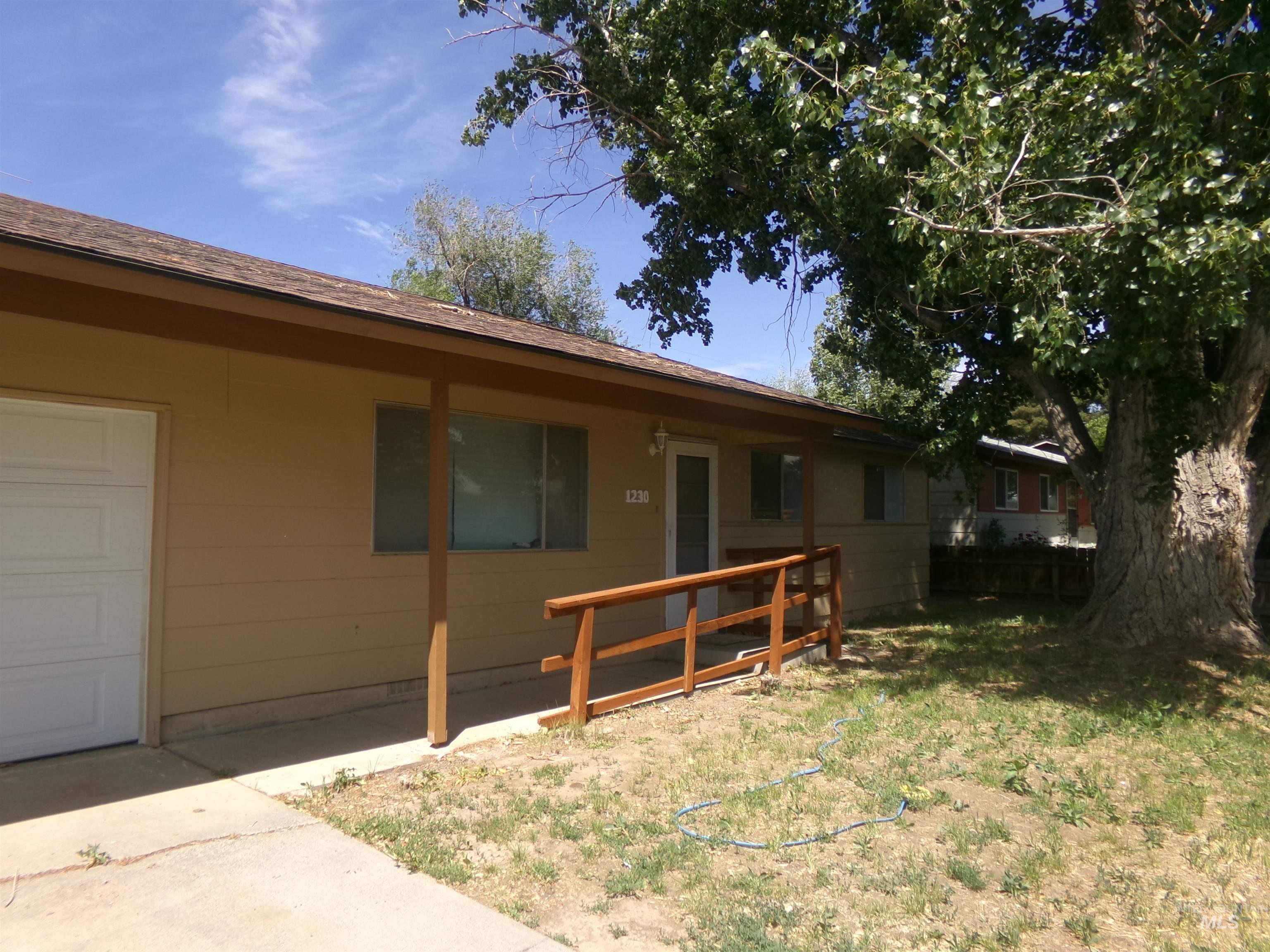 1230 East 17th North