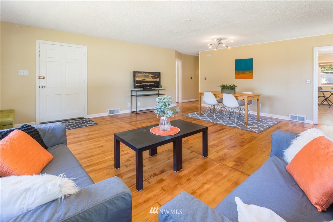 19 Fern Road Everett, WA 98203 - Photo 3 of 22