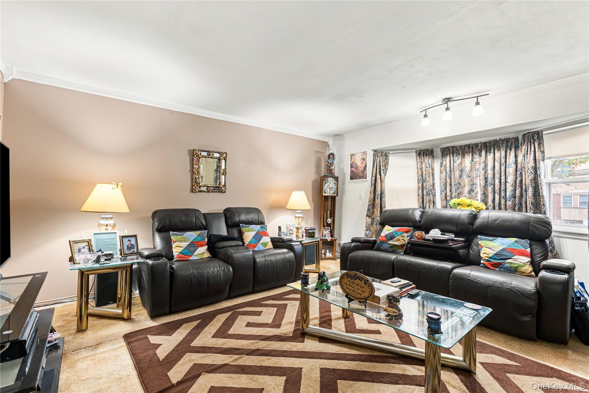 24904 148th Road Queens, NY 11422 - Photo 9 of 20 Gallery Image 9