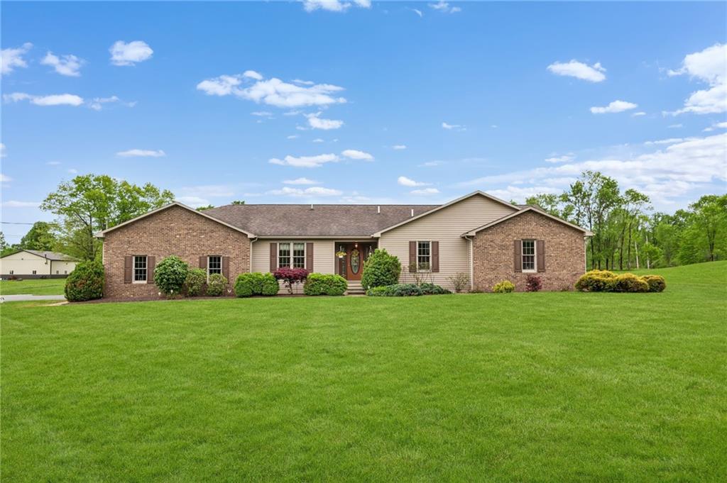 244 West Beechwood Road Bessemer, PA 16112 - Photo 3 of 44