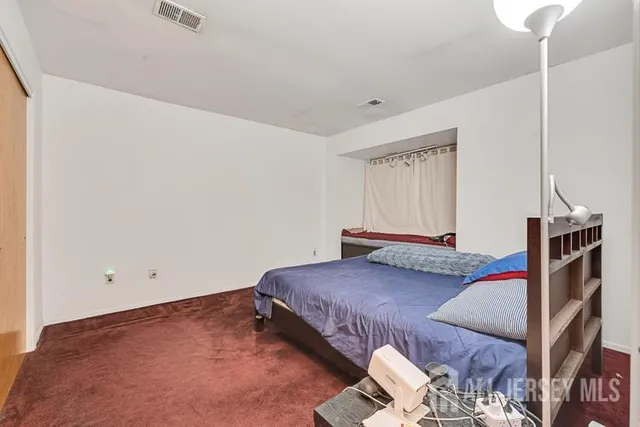 $1,900 | 111 F Beverly Hill Terrace, Woodbridge, NJ 07095