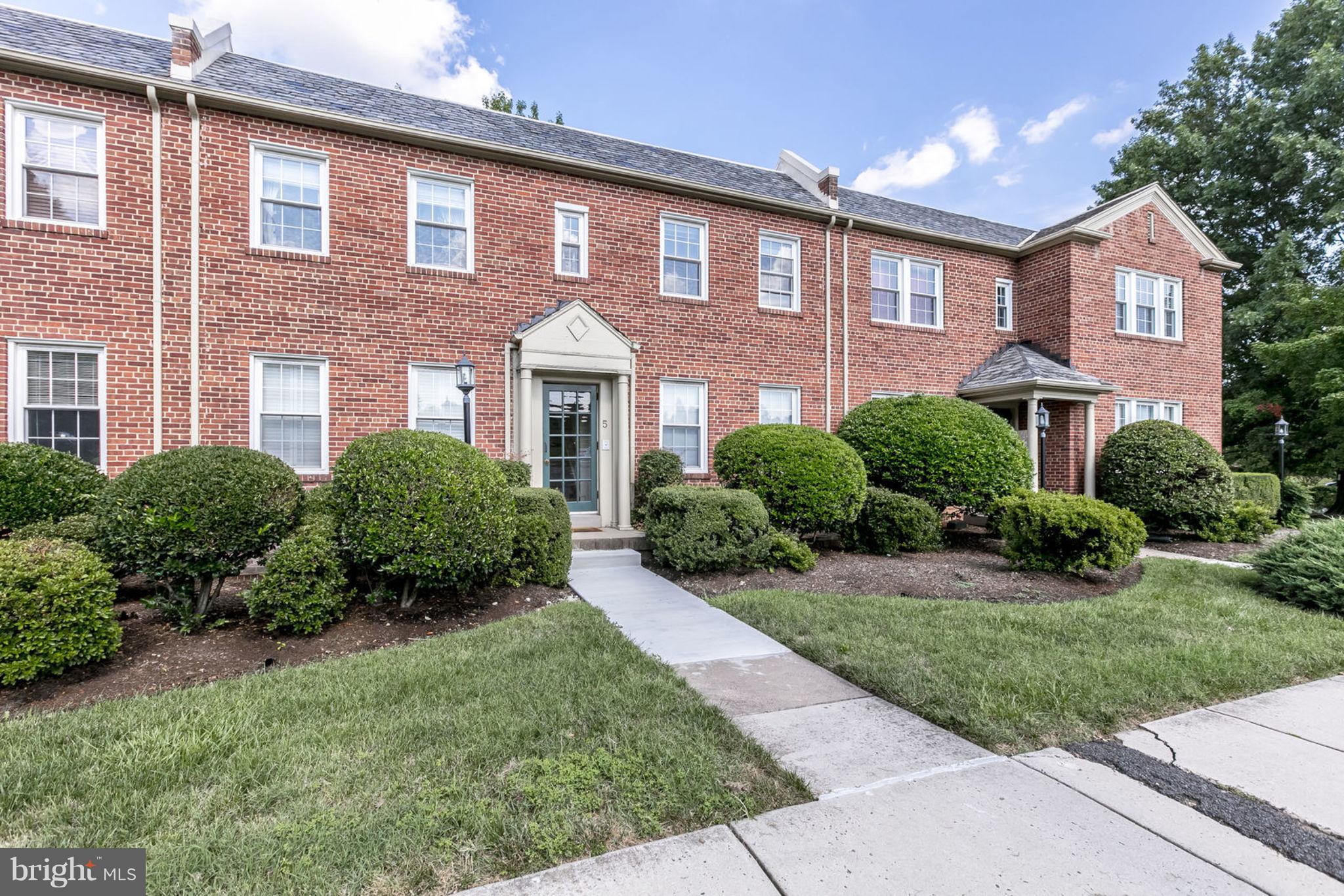5 Russell Road, Unit B Alexandria, VA 22301 - Photo 1 of 30 Live and play in Old Town!