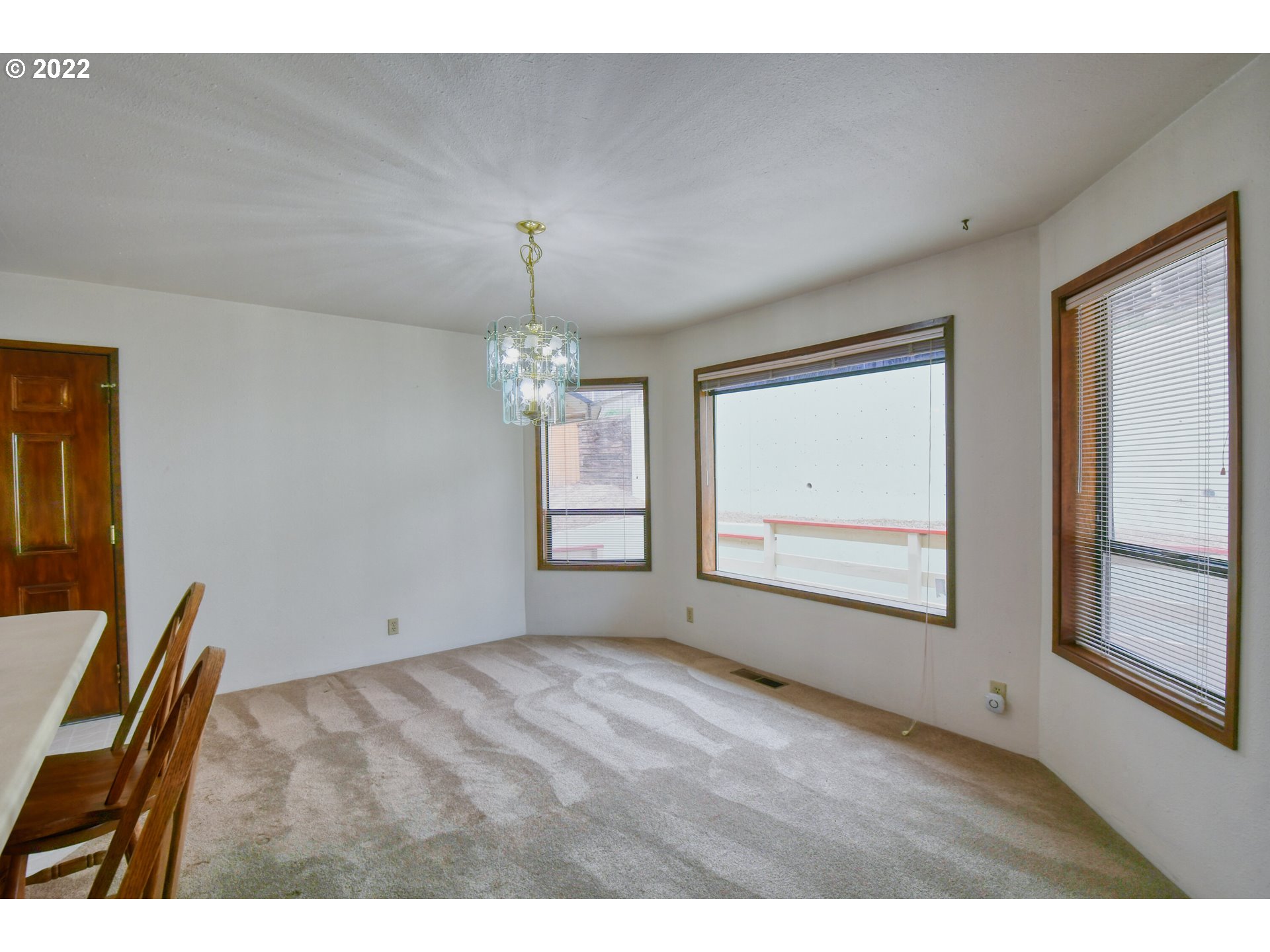 1941 Southwest Quinney Avenue Pendleton, OR 97801 - Photo 11 of 32 Gallery Image 11