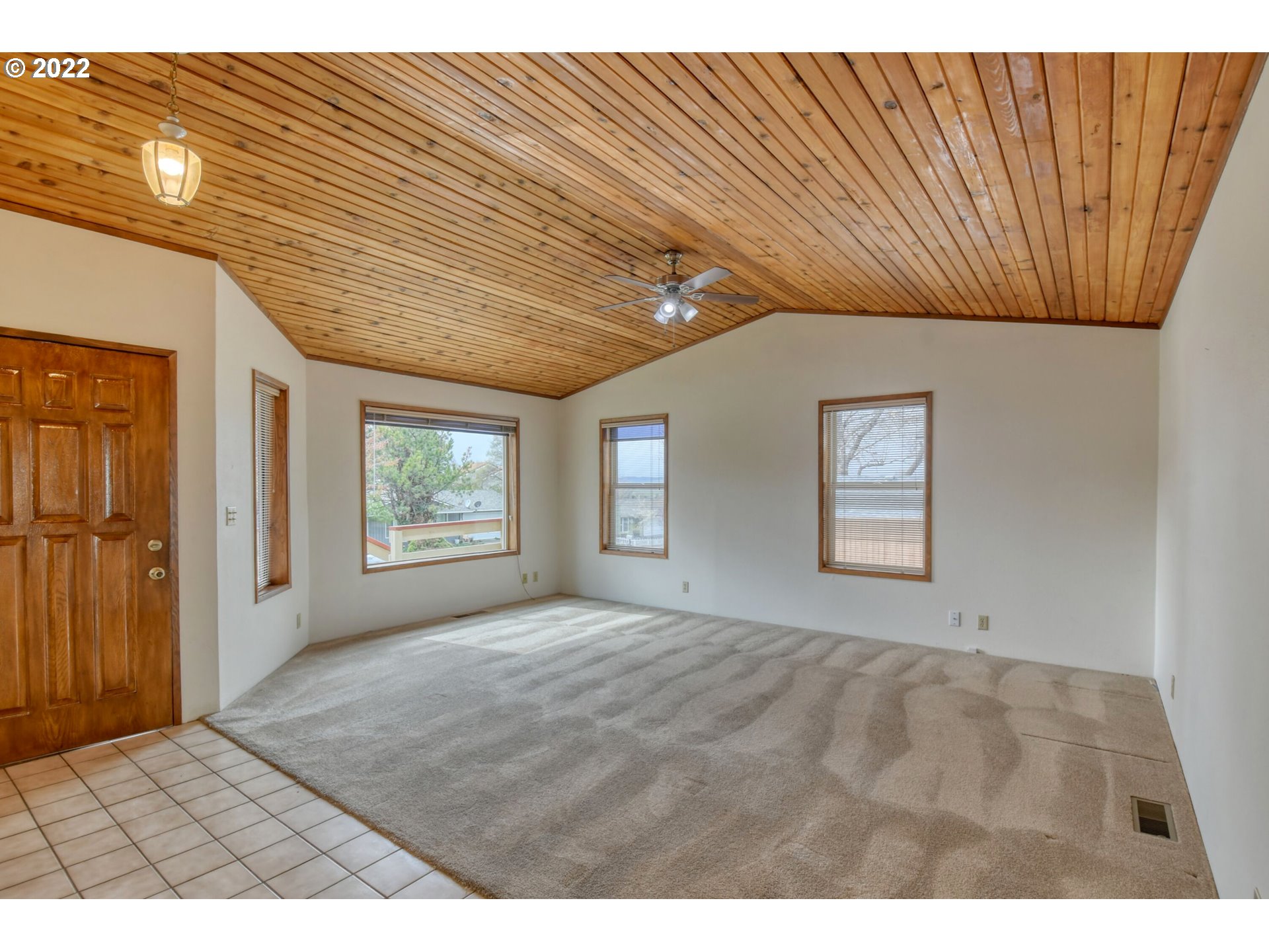 1941 Southwest Quinney Avenue Pendleton, OR 97801 - Photo 5 of 32 Gallery Image 5