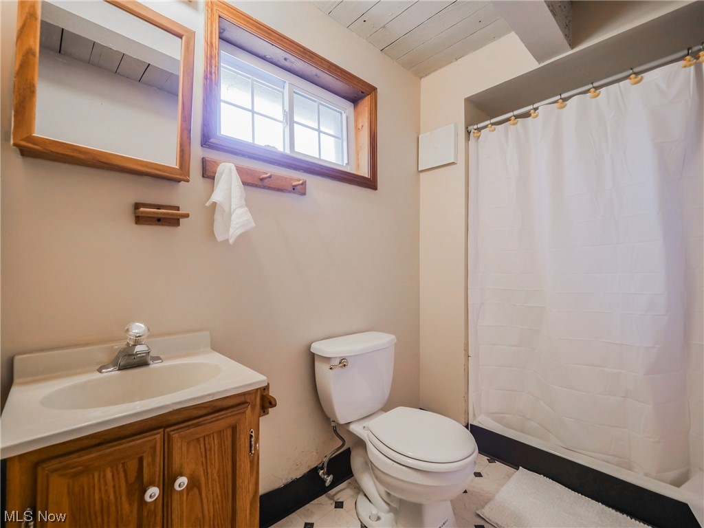 1026 Gulf Road Elyria, OH 44035 - Photo 32 of 34 Gallery Image 32