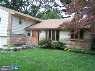 532 Wynlyn Road Wynnewood, PA 19096 - Photo 1 of 10 Exterior Front