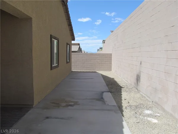 $2,400 | 12796 Battista Lane, Henderson, NV 89044
