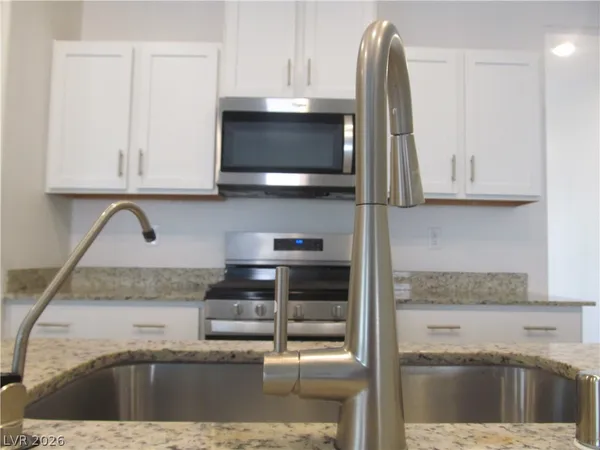 $2,400 | 12796 Battista Lane, Henderson, NV 89044