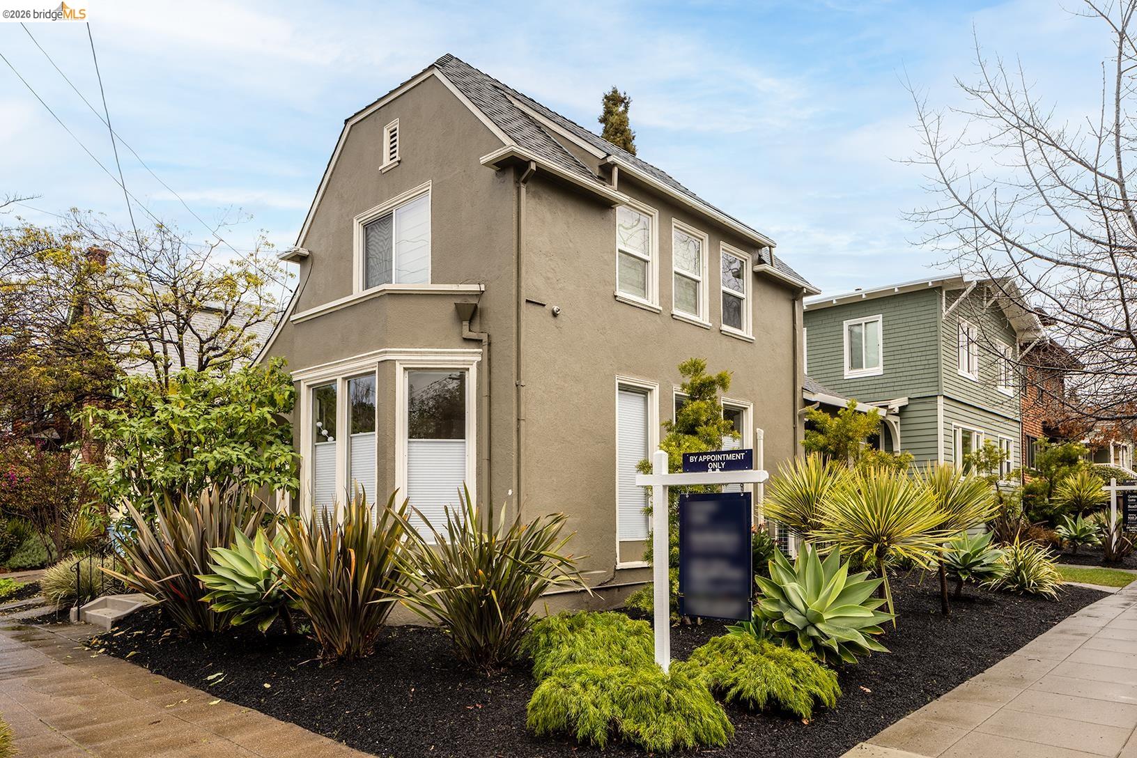 2935 Florence Street Berkeley, CA 94705 - Photo 3 of 12