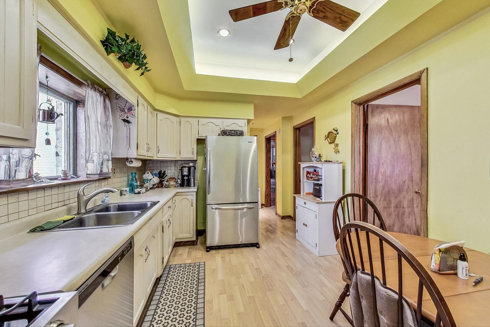 2954 South Loomis Street Chicago, IL 60608 - Photo 16 of 80