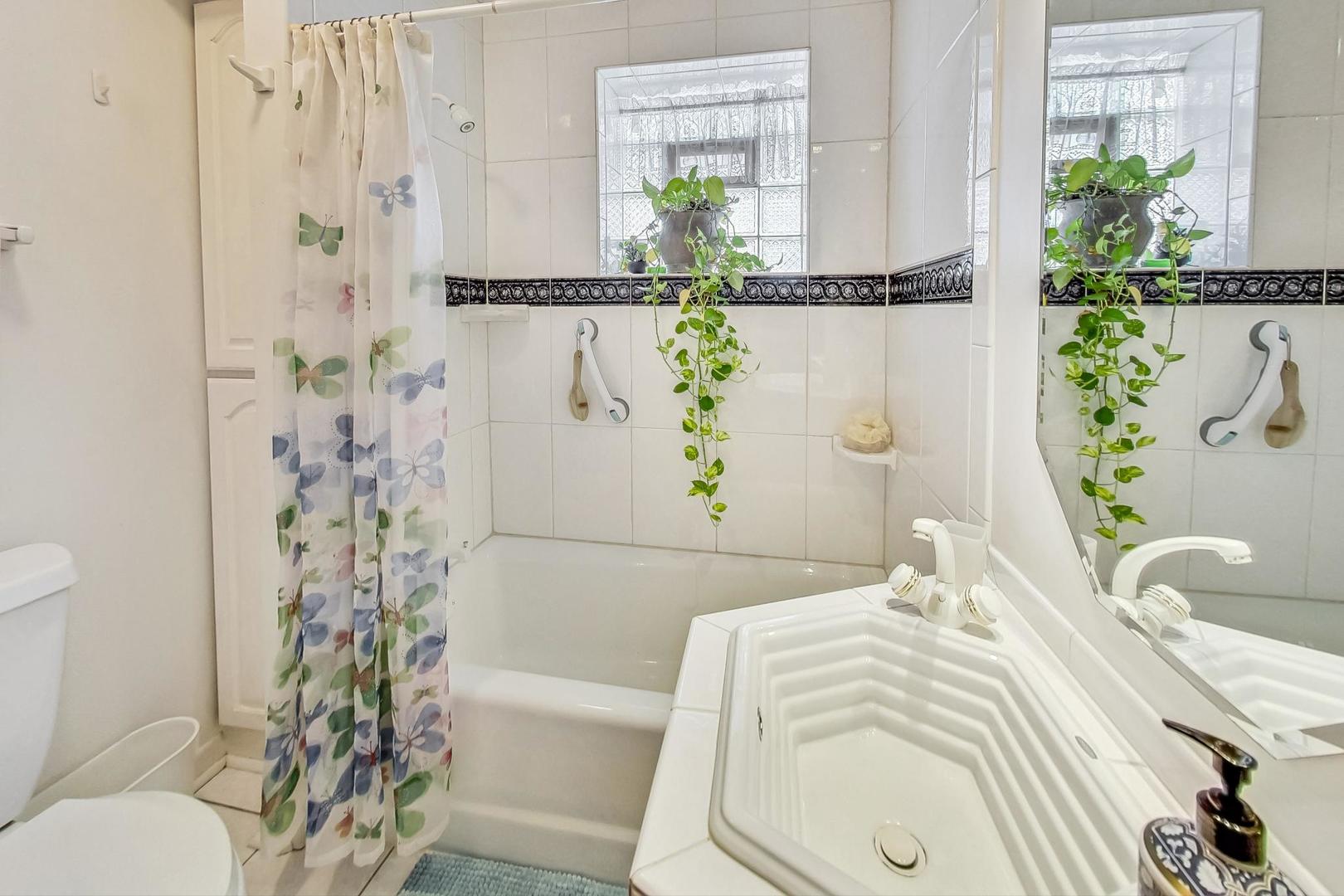 2954 South Loomis Street Chicago, IL 60608 - Photo 26 of 80
