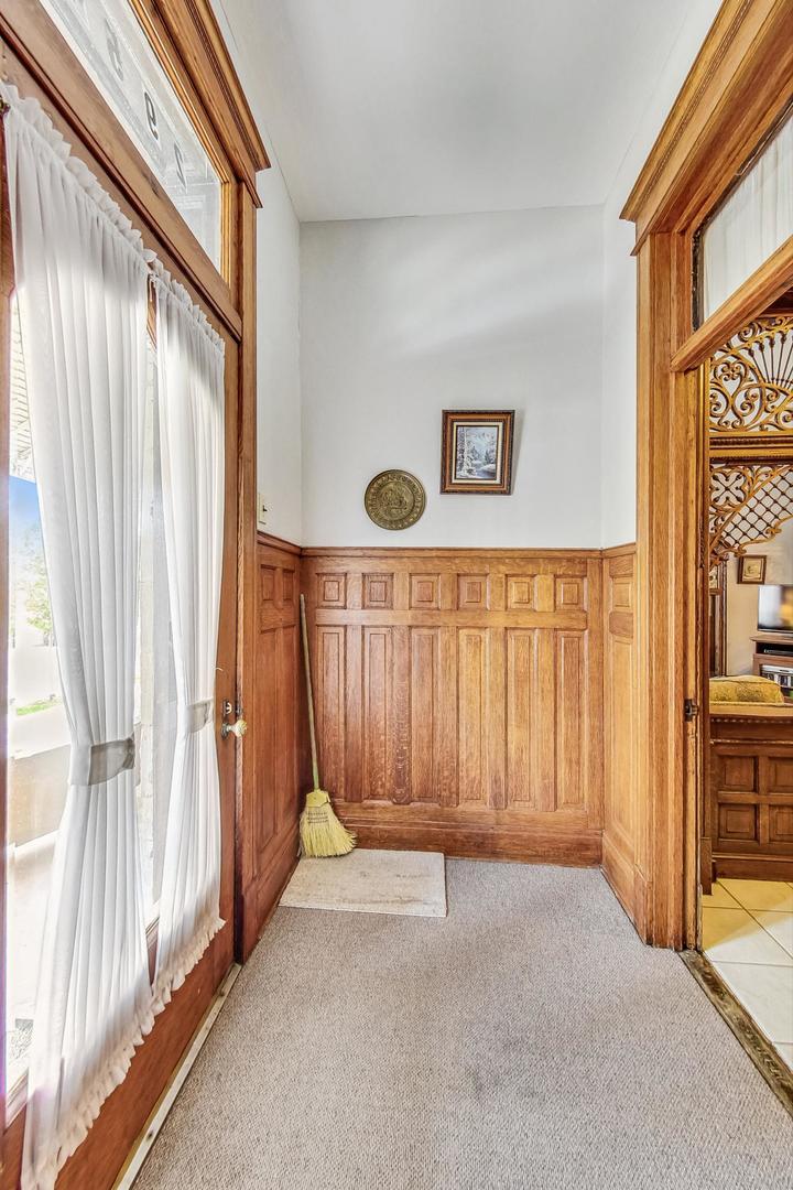 2954 South Loomis Street Chicago, IL 60608 - Photo 5 of 80