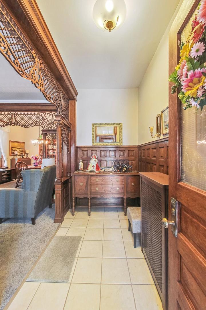 2954 South Loomis Street Chicago, IL 60608 - Photo 6 of 80