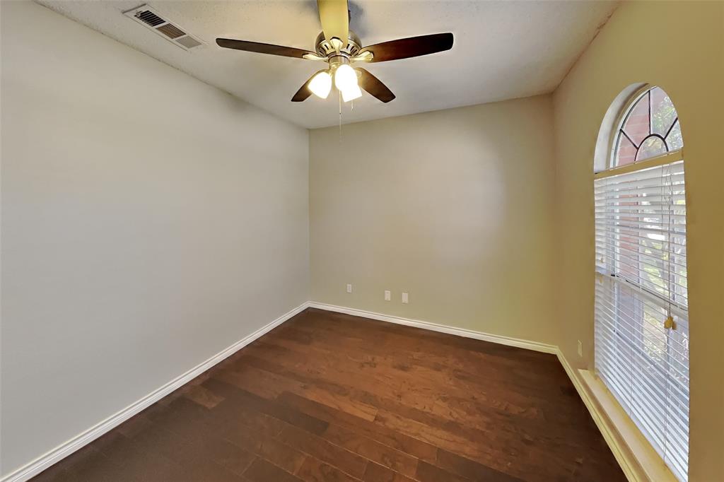 811 Rockefeller Lane Allen, TX 75002 - Photo 4 of 26 Gallery Image 4