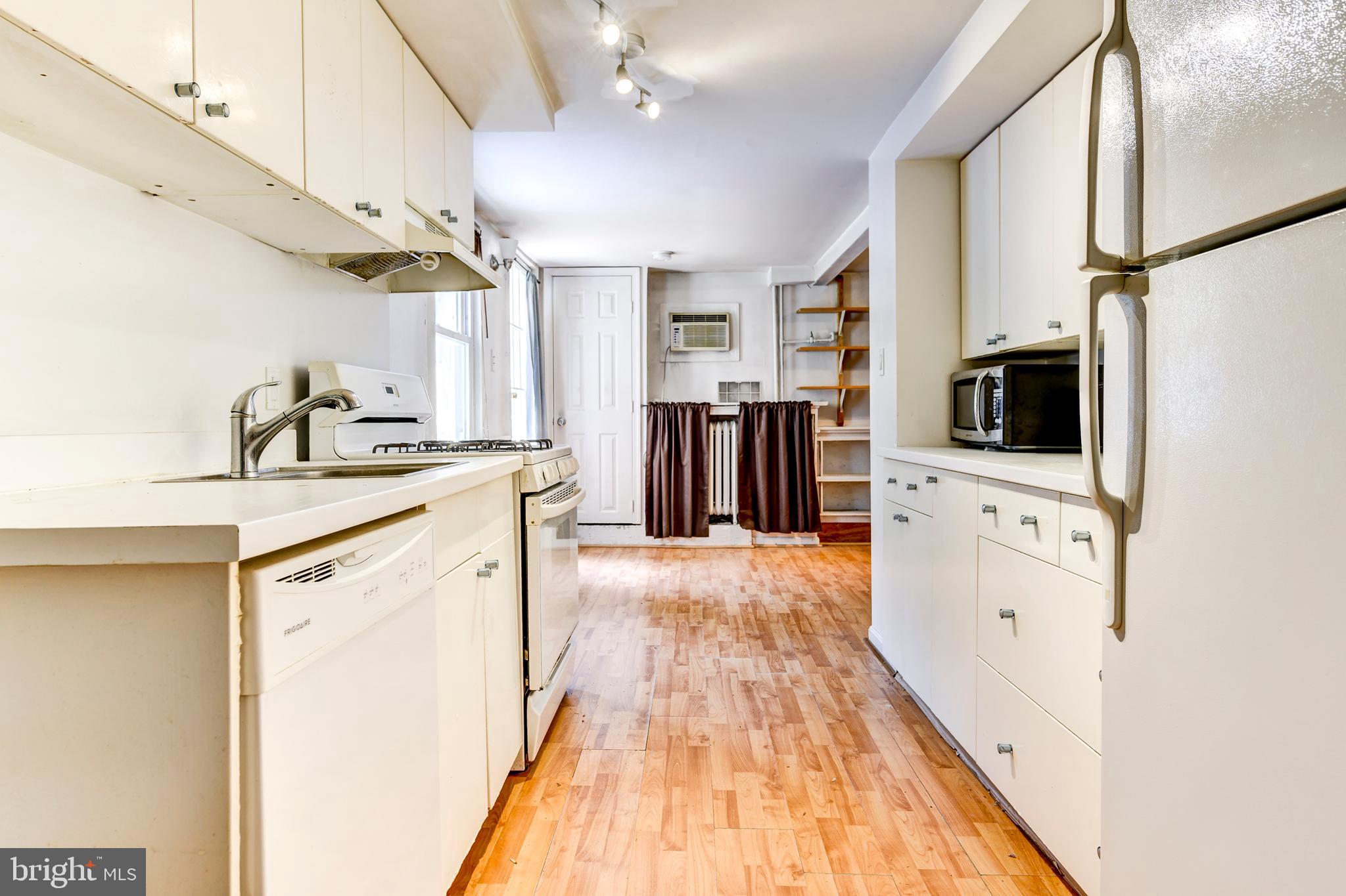 1935 Park Road Northwest Washington, DC 20010 - Photo 30 of 37