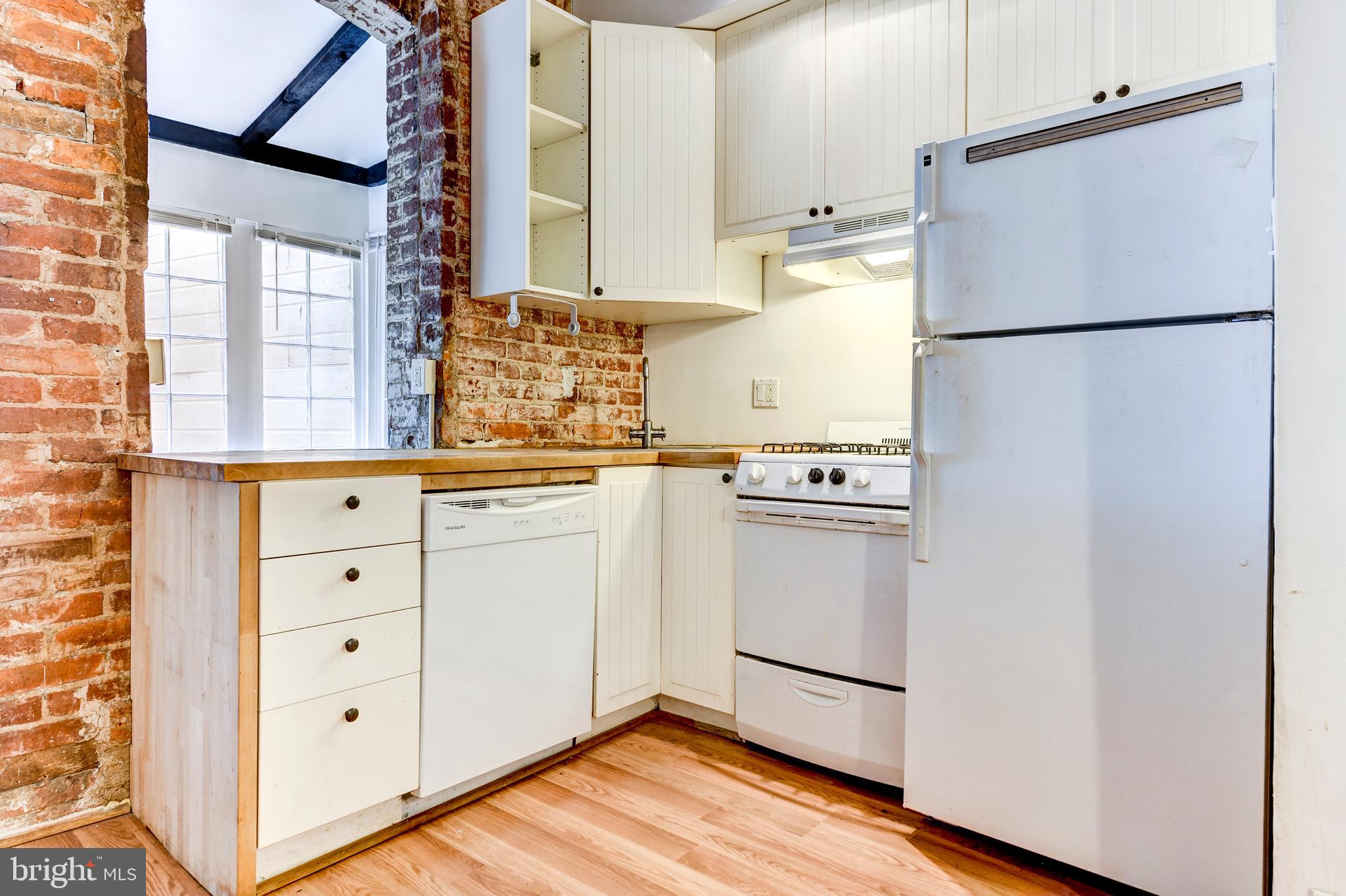 1935 Park Road Northwest Washington, DC 20010 - Photo 6 of 37