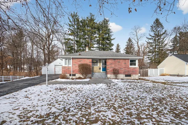 $345,000 | 27 McMillen Place, Bethlehem, NY 12054