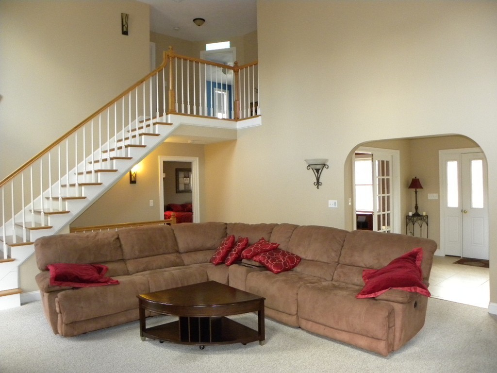 36 Jennings Road Charlton, MA 01507 - Photo 3 of 30 Gallery Image 3