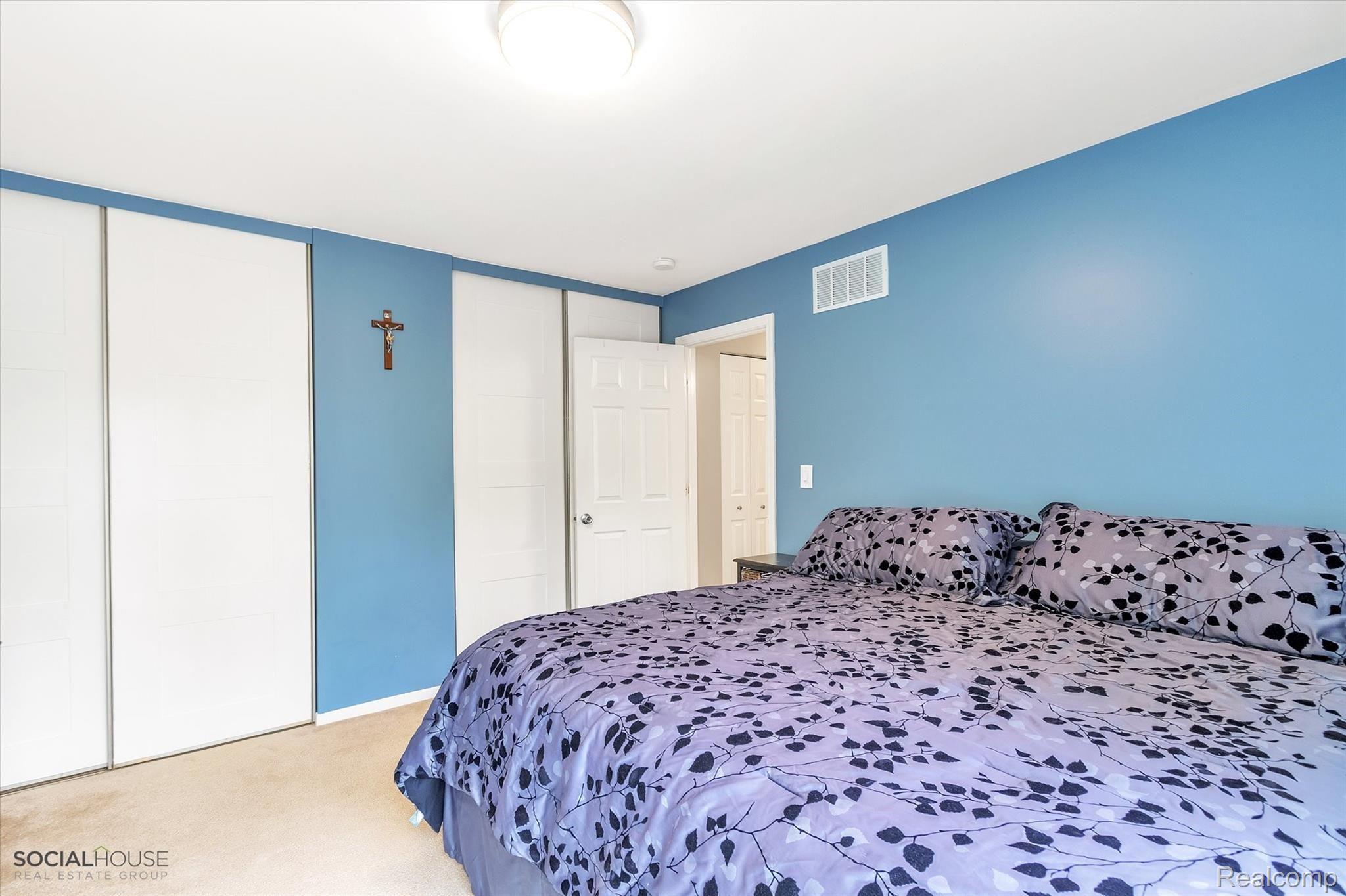 41272 Village Lake Road Novi, MI 48375 - Photo 24 of 56 24-41272-Village-Lake-Rd-Windowstill-Real-Estate-Photography-24.jpg