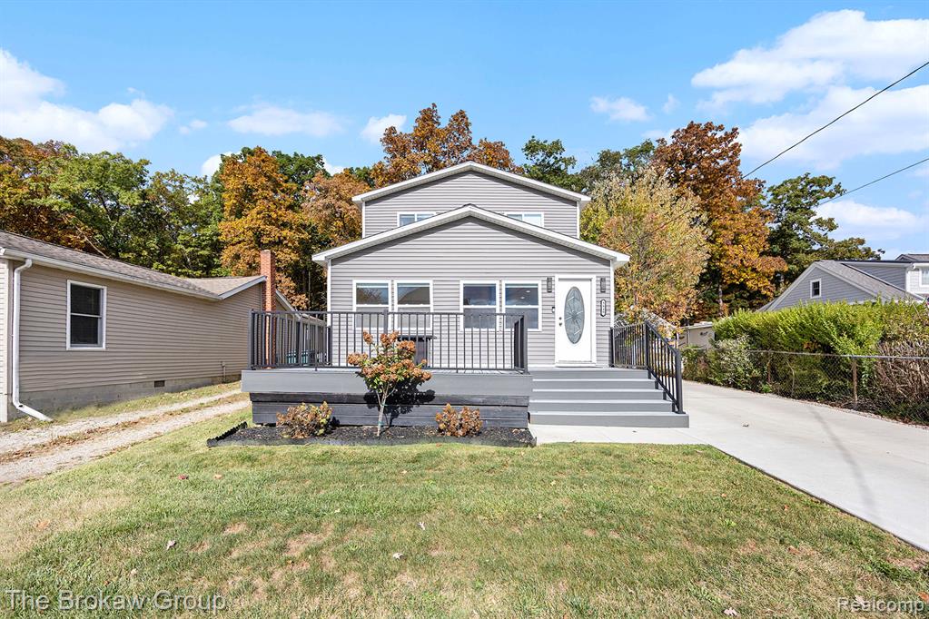 3848 Hunt Road Lapeer, MI 48446 - Photo 1 of 23
