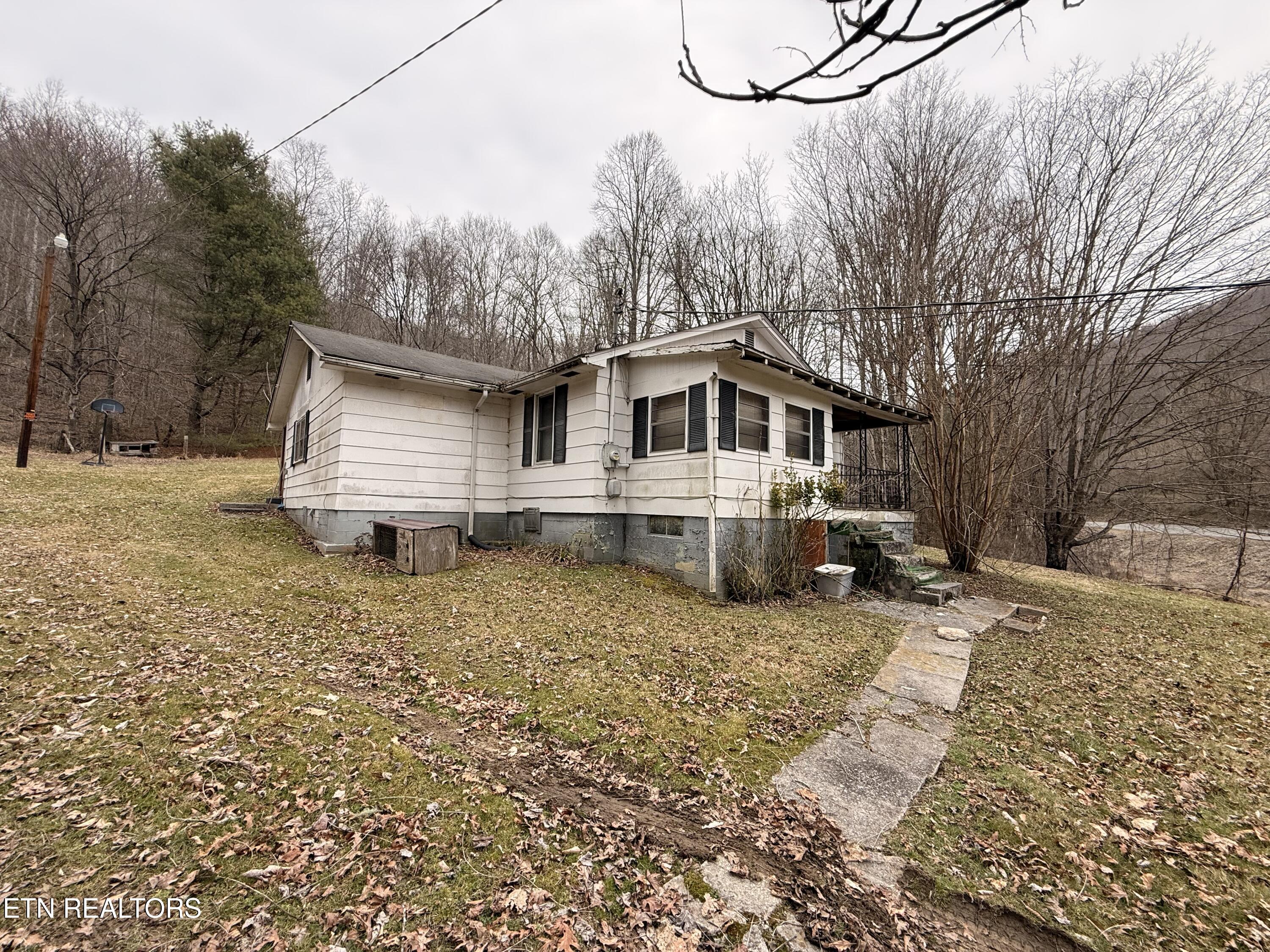 3682 Left Poor Valley Road Jonesville, VA 24263 - Photo 17 of 17 IMG_6350