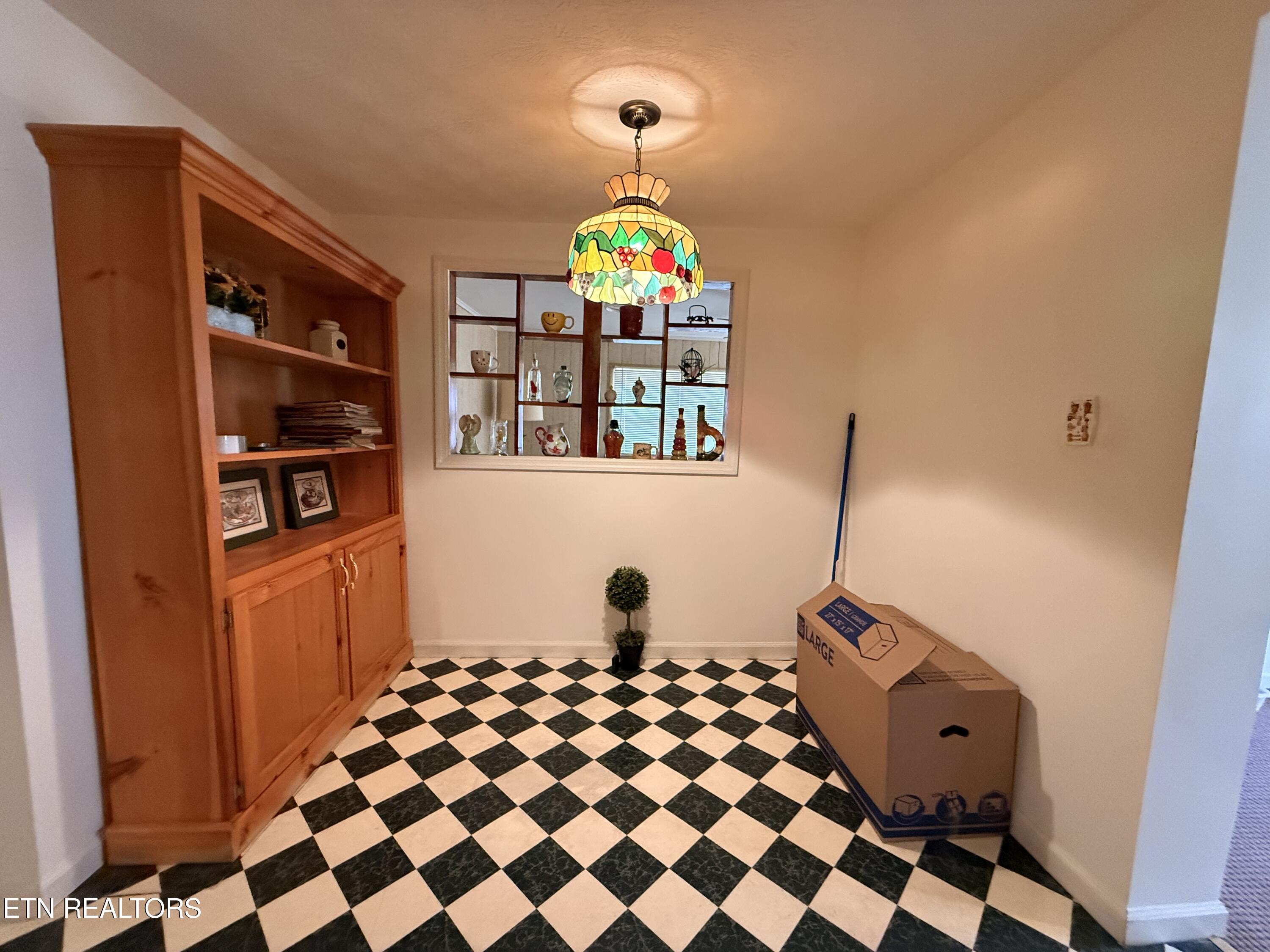 3682 Left Poor Valley Road Jonesville, VA 24263 - Photo 5 of 17 IMG_6359