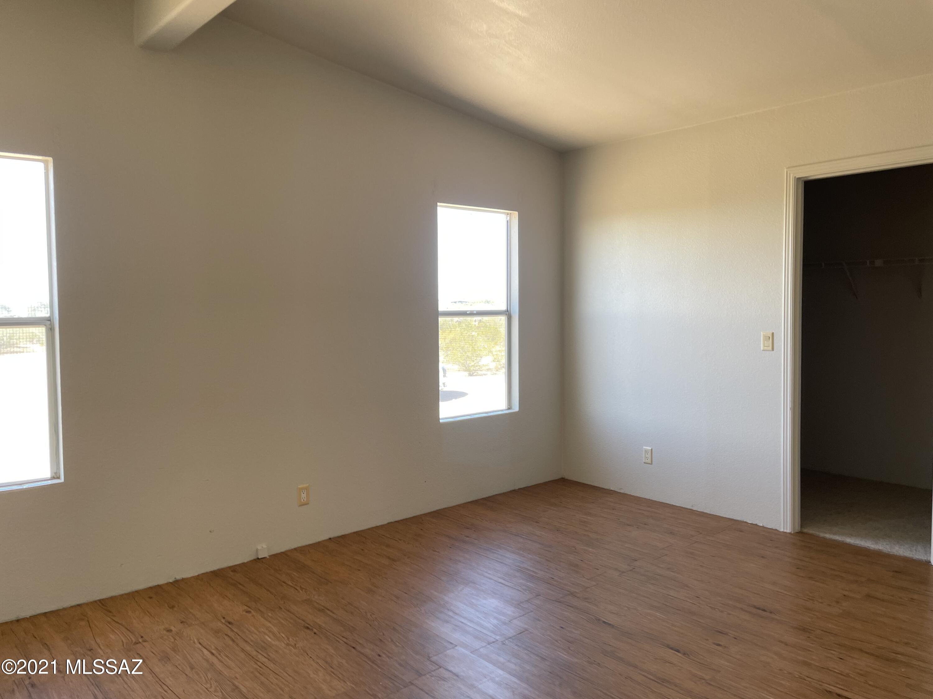 5894 East Hermans Road Tucson, AZ 85756 - Photo 10 of 32 Gallery Image 10