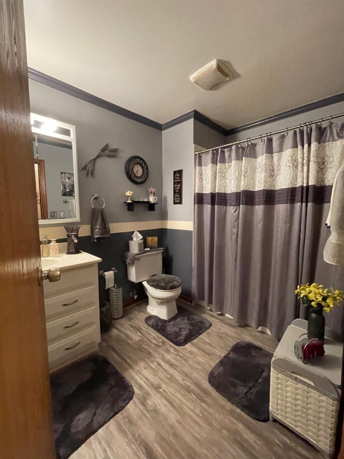 5586 Winton Road Fairfield, OH 45014 - Photo 28 of 44 Gallery Image 28