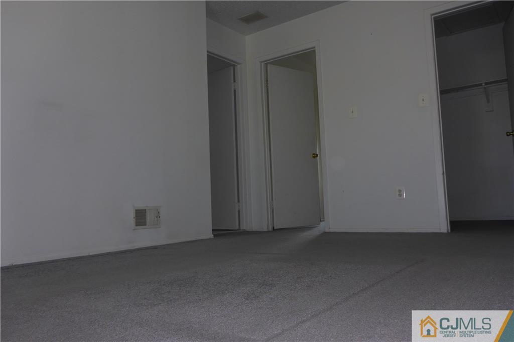 332 Lunar Road, Unit 332 Piscataway, NJ 08854 - Photo 10 of 15 Gallery Image 10