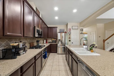 $499,000 | 2608 Crystal Falls Drive, Pearland, TX 77584