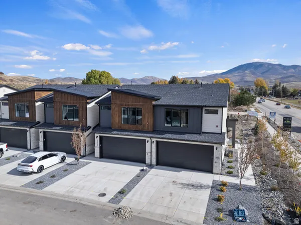 $595,000 | 5828 North Jeeder Drive, Unit 69, Morgan, UT 84050