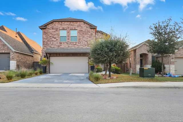 $2,200 | 2838 High Castle, San Antonio, TX 78245