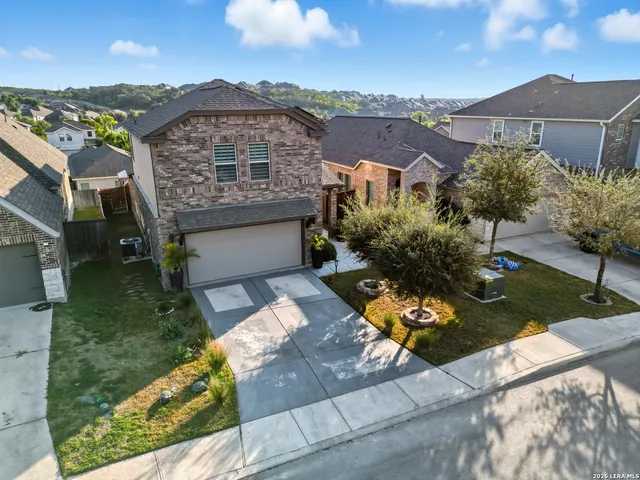 $2,200 | 2838 High Castle, San Antonio, TX 78245