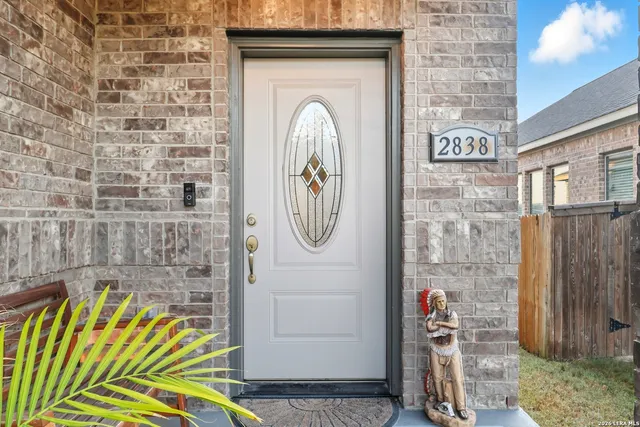 $2,200 | 2838 High Castle, San Antonio, TX 78245