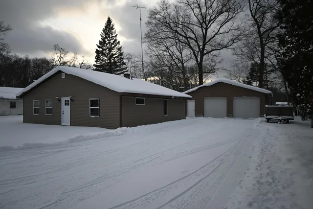 $219,900 | 2087 Whitehall Road, Muskegon, MI 49445