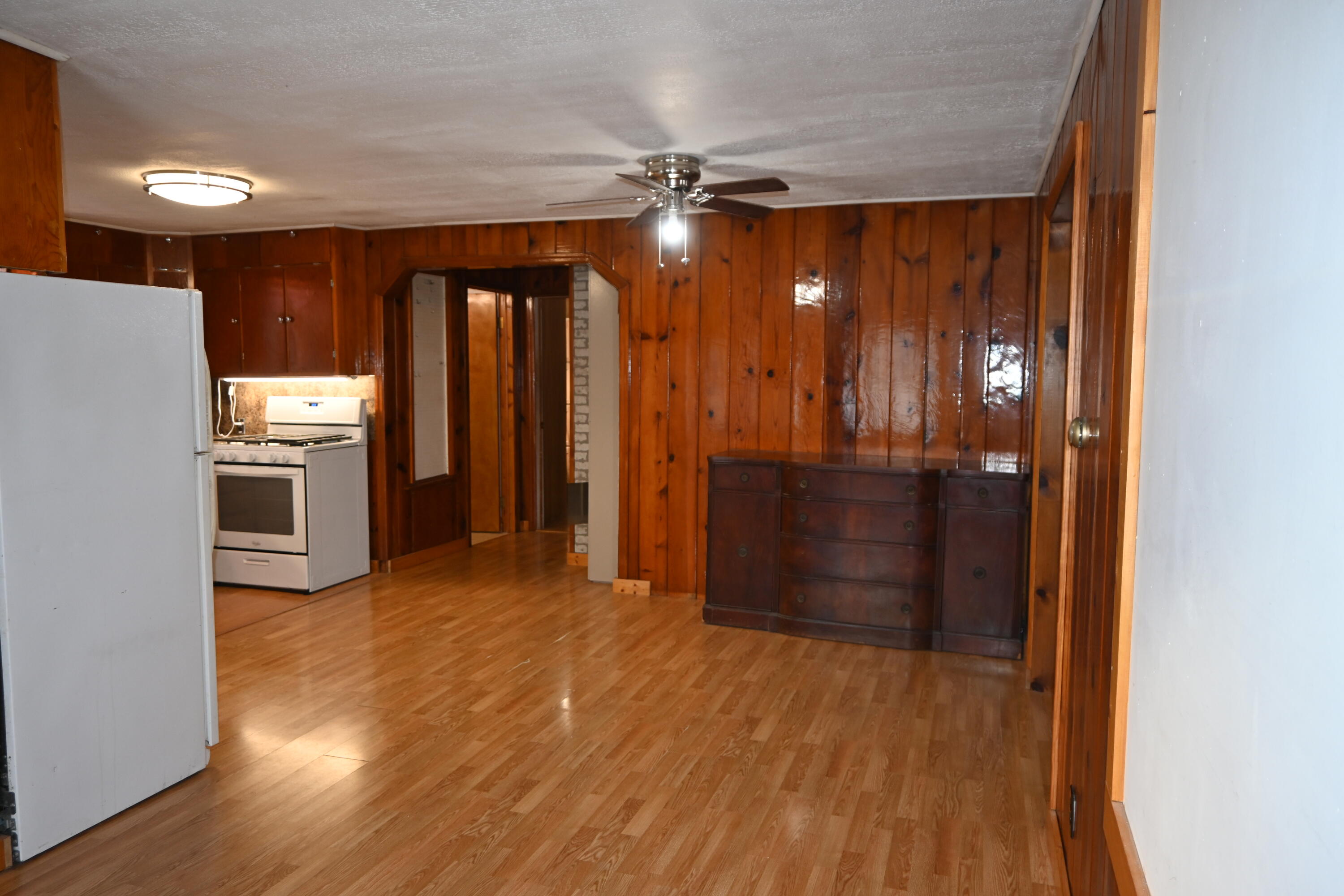 2087 Whitehall Road Muskegon, MI 49445 - Photo 17 of 40 DSC_0878