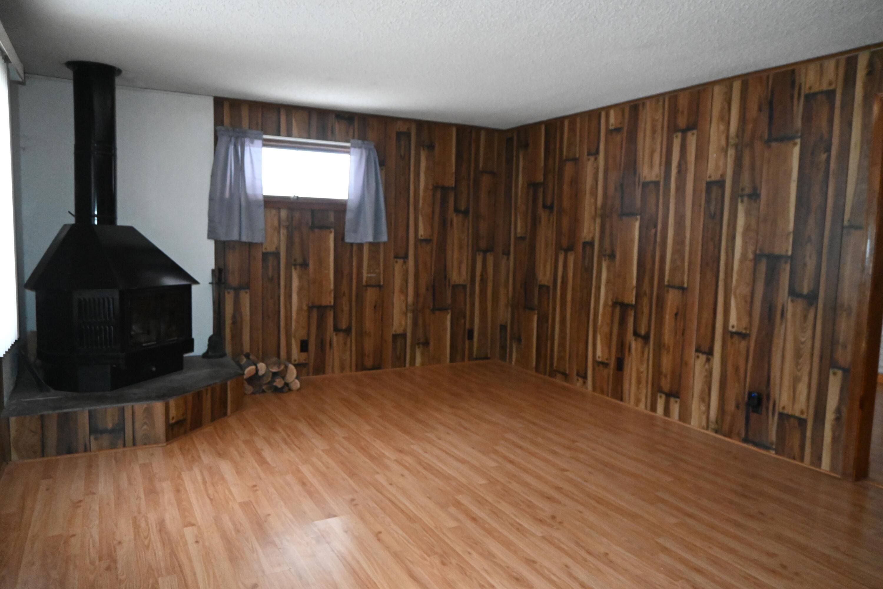 2087 Whitehall Road Muskegon, MI 49445 - Photo 19 of 40 DSC_0938