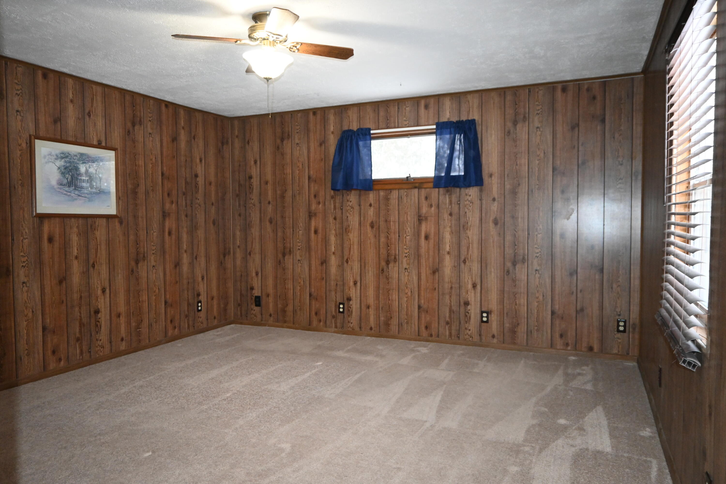 2087 Whitehall Road Muskegon, MI 49445 - Photo 25 of 40 DSC_0913