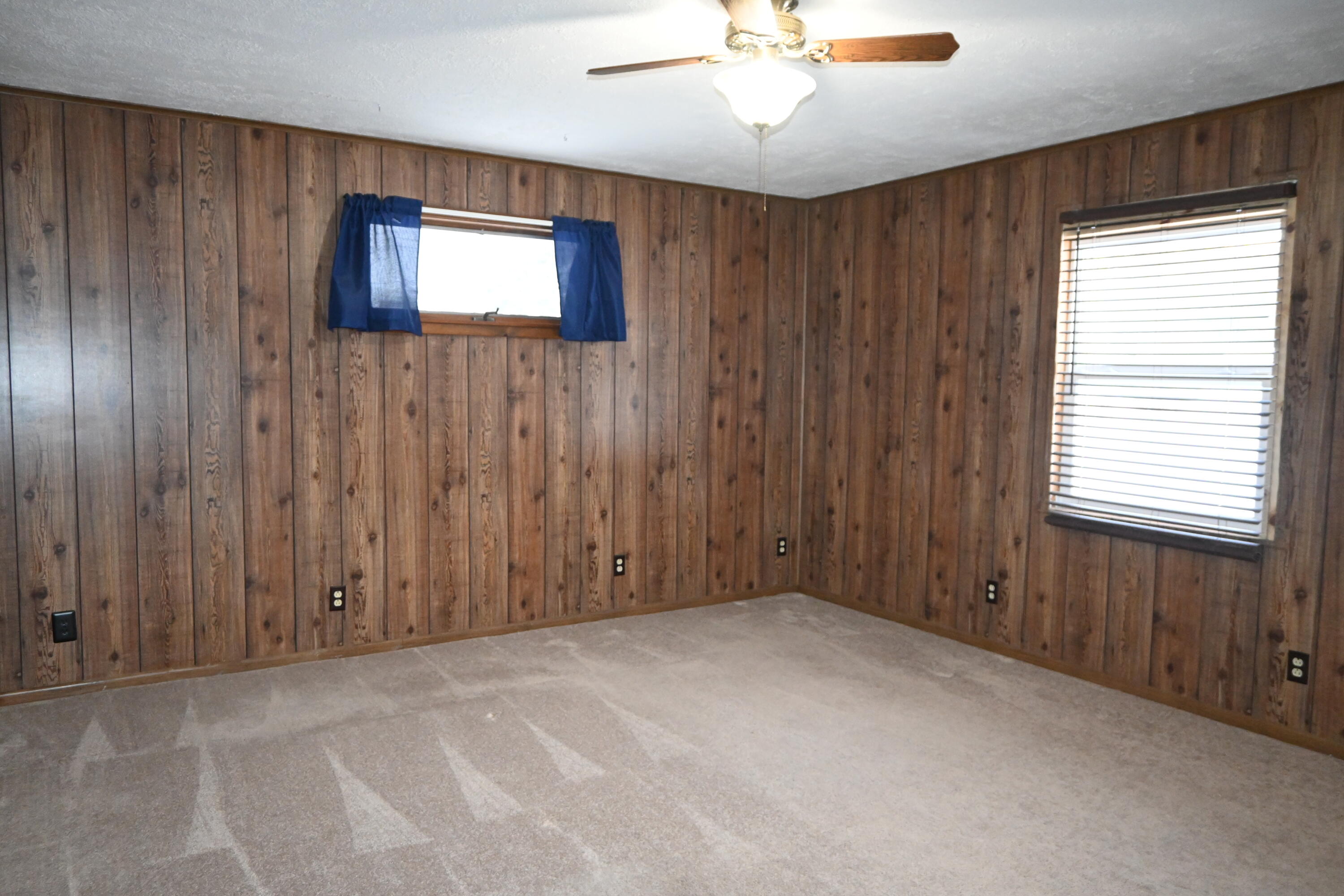 2087 Whitehall Road Muskegon, MI 49445 - Photo 27 of 40 DSC_0917