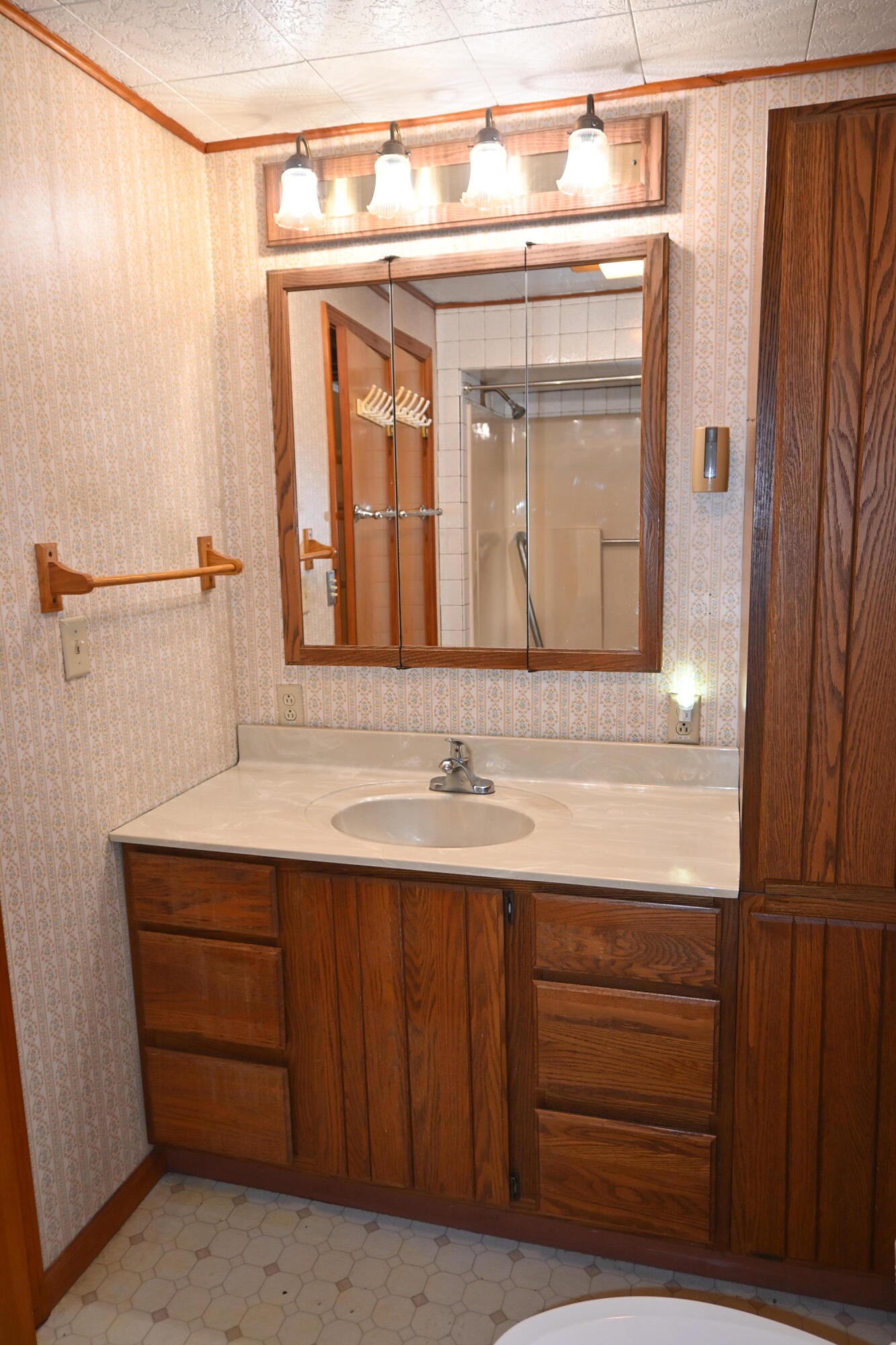 2087 Whitehall Road Muskegon, MI 49445 - Photo 29 of 40 DSC_0893