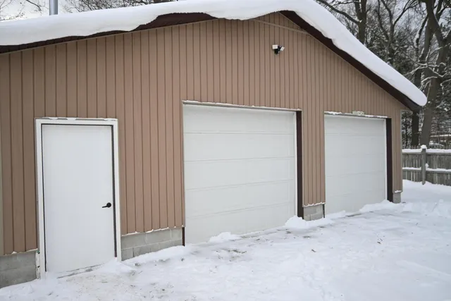 $219,900 | 2087 Whitehall Road, Muskegon, MI 49445