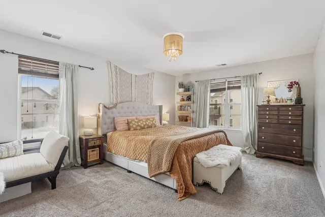 $235,000 | 1106 Stratford Court, Unit D, Elgin, IL 60120