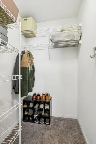 $235,000 | 1106 Stratford Court, Unit D, Elgin, IL 60120