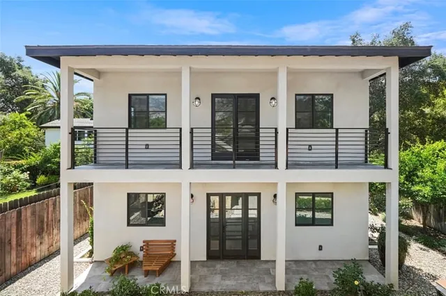 $4,800 | 720 West Altadena Drive, Unit 1/2, Altadena, CA 91001