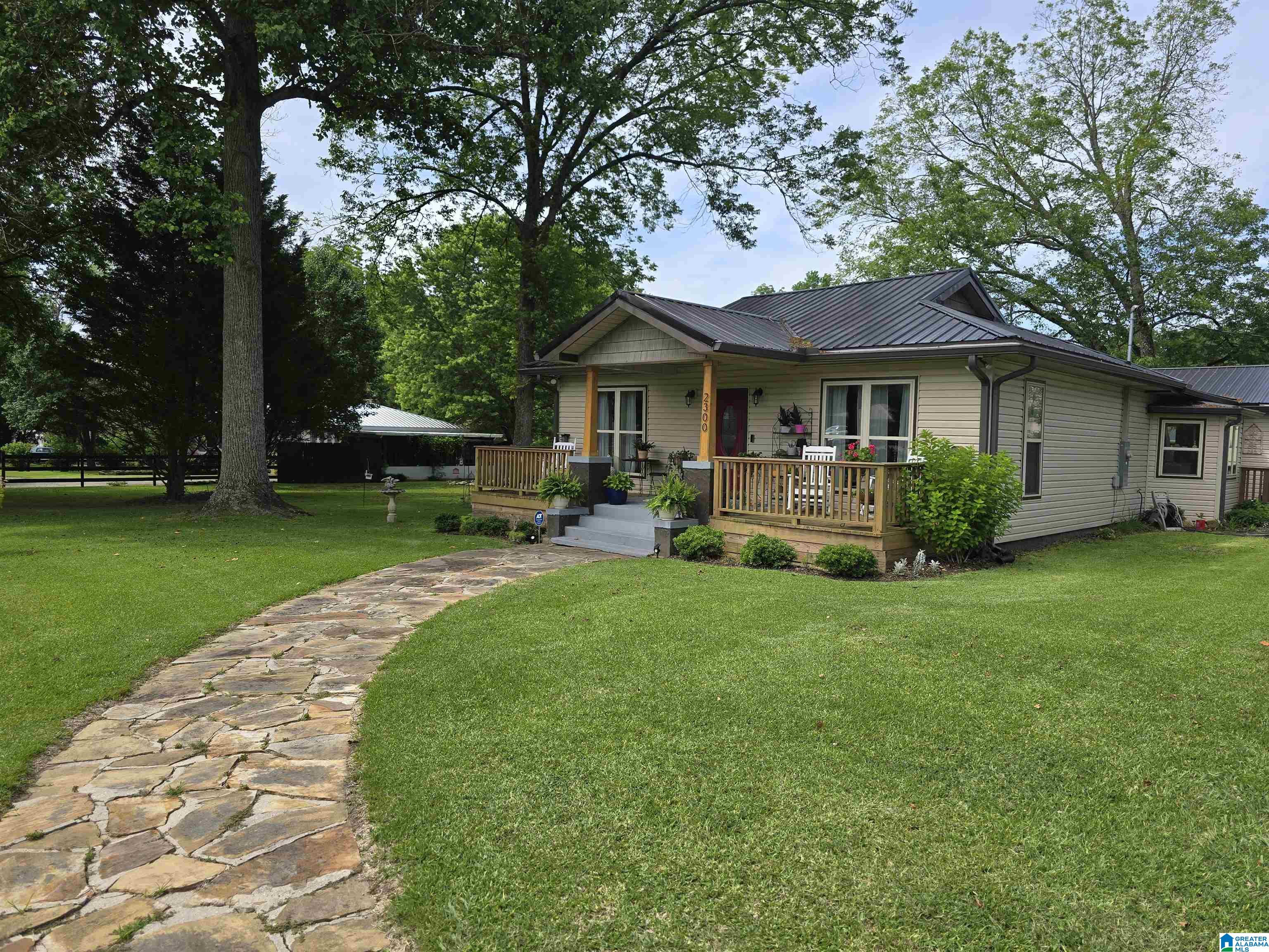 2300 Noccalula Road Gadsden, AL 35904 - Photo 3 of 30 Gallery Image 3
